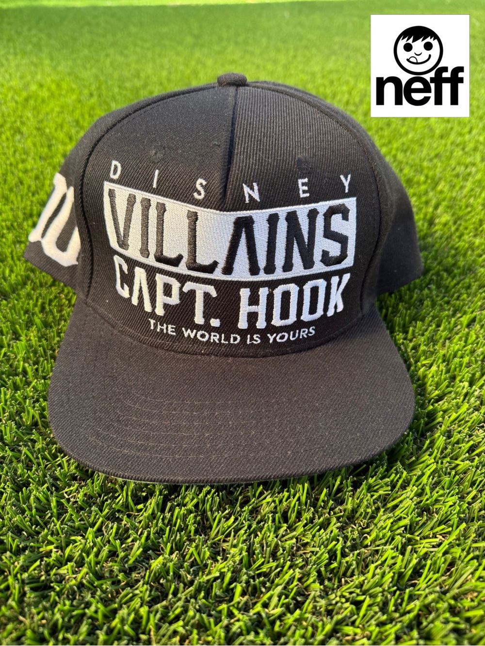 Neff Black and White Disney Villains Captain Hook Snapback Hat - Vintage
